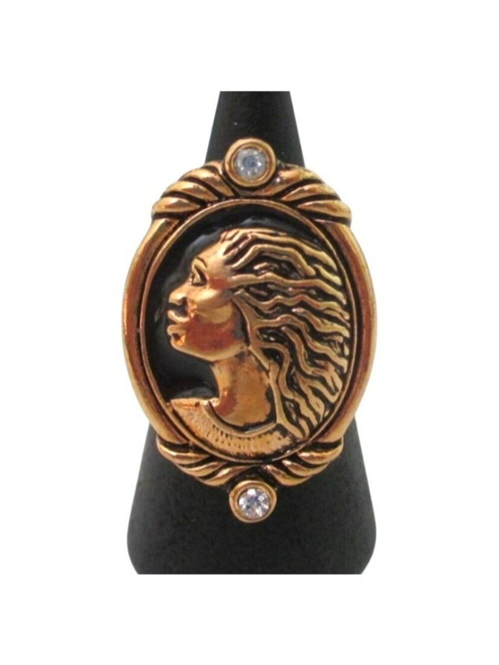 Coreen Simpson Avon Regal Beauty Cameo Ring Size 5 Vintage 1994 Jewelry